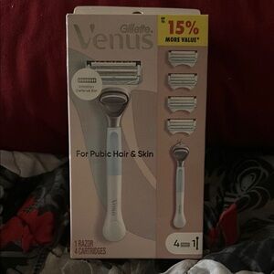 Venus Razor for Pubic Hair & Skin - White
